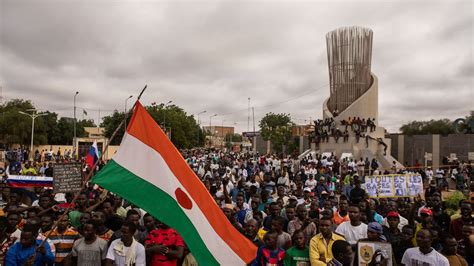 Le Coup d'État du 15 Janvier 1966 au Nigeria: Une Prélude Tragique à une Guerre Civile Dévastatrice