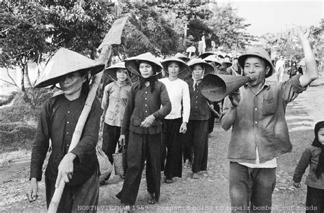 Le soulèvement des paysans du Sud Viêt Nam; une révolte agricole contre la domination française au début du XXe siècle.